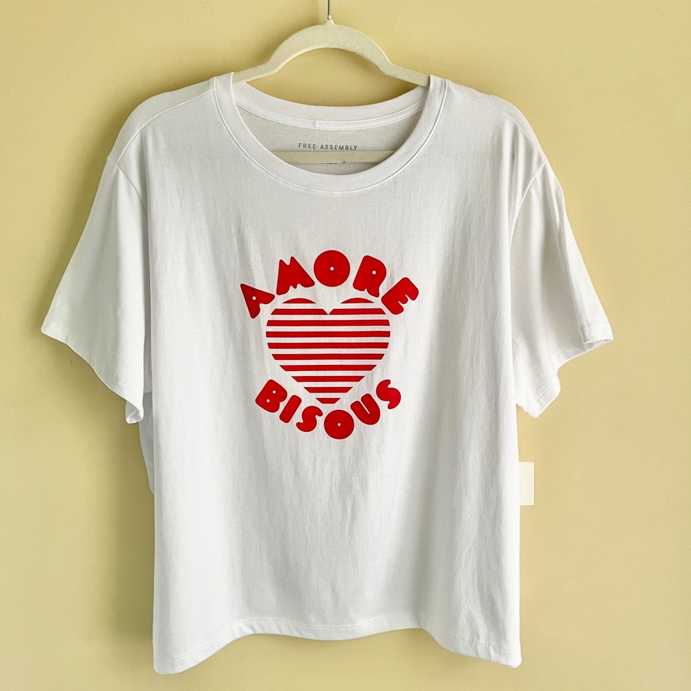 Free Assembly T-shirt Women's XXL 20 New NWT Heart Organic Cotton Amore Bisous